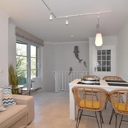 Luv &amp Lee, Whg 9 公寓 *